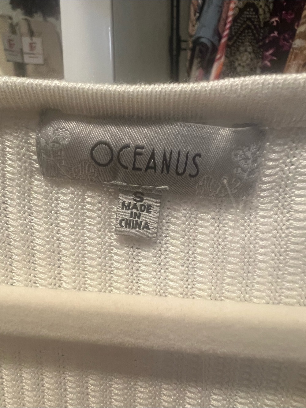 Oceanus Cream Ribbed V-Neck High/Low Sweater - Picture 5 of 7